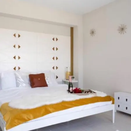 Appartement Rr Desginer Boutique Bb